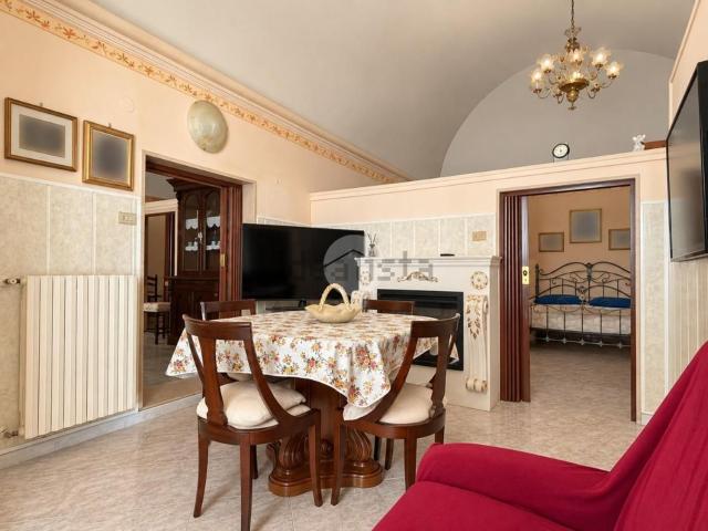 Appartamento in vendita di 108 m² in Via Trani