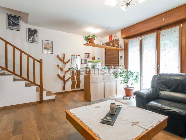 Appartamento in vendita di 108 m² in Via Trieste, 178