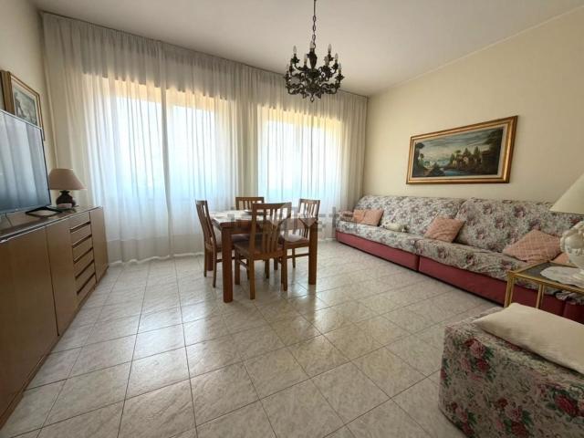 Appartamento in vendita di 108 m² in Via Uberto da Canturio