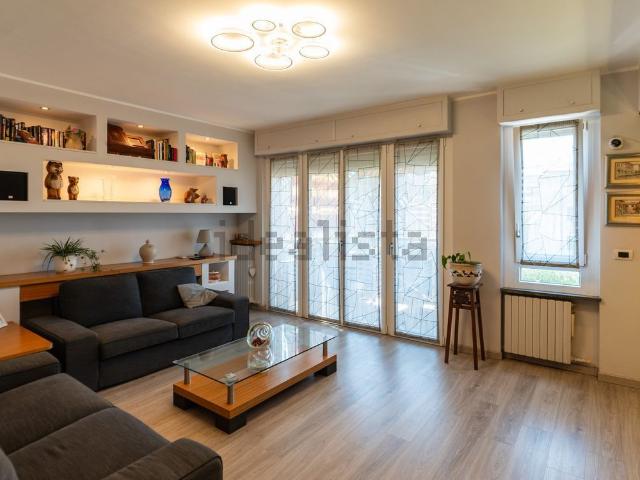Appartamento in vendita di 108 m² in Via Vittorio Emanuele II