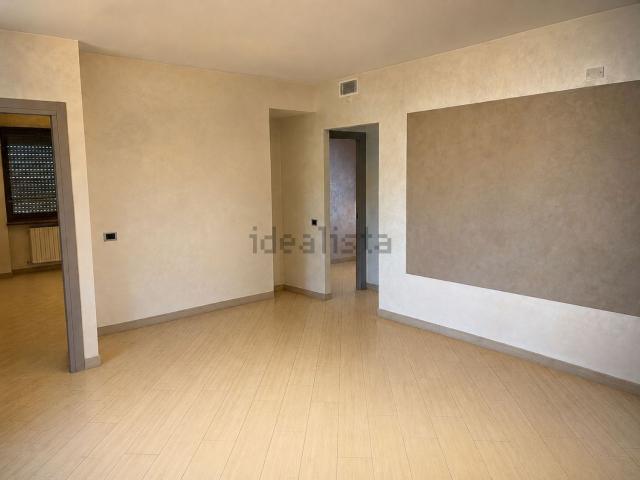 Appartamento in vendita di 108 m² in Corso Europa, 110