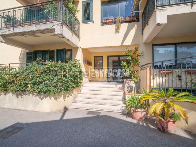 Appartamento in vendita di 108 m² in Località Mili Marina, 300
