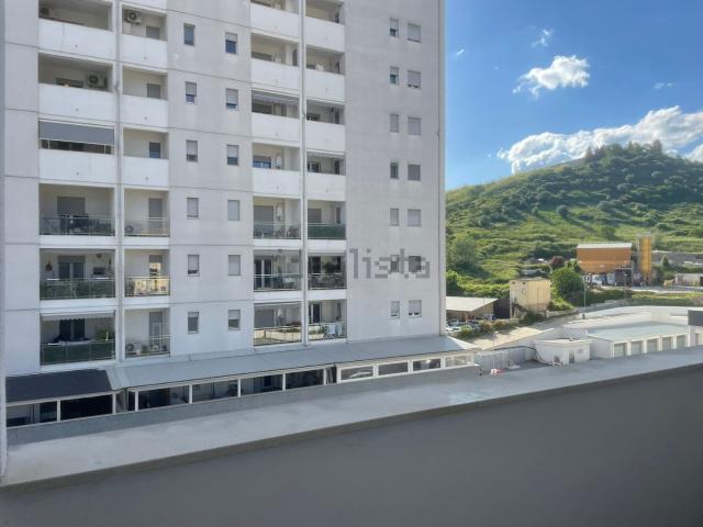 Appartamento in vendita di 108 m² in Piazza Donato Denis Bergamini, 23