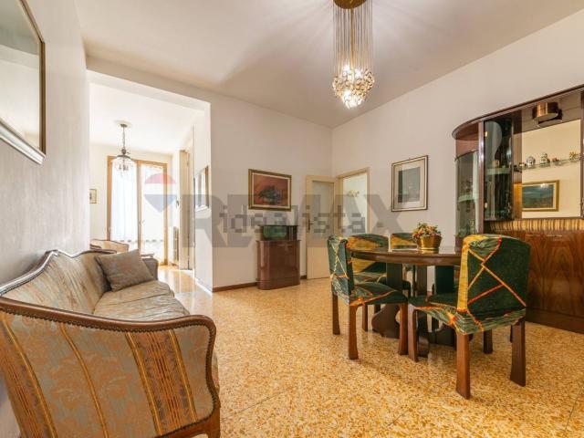 Appartamento in vendita di 108 m² in Piazza della Repubblica, 1