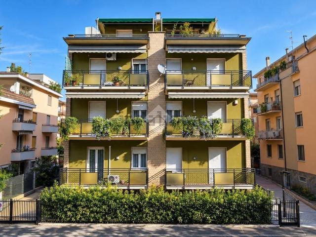 Appartamento in vendita di 108 m² in Strada Casa Bianca, 34