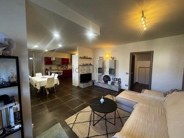 Appartamento in vendita di 108 m² in Strada Mulattiera San Lorenzo