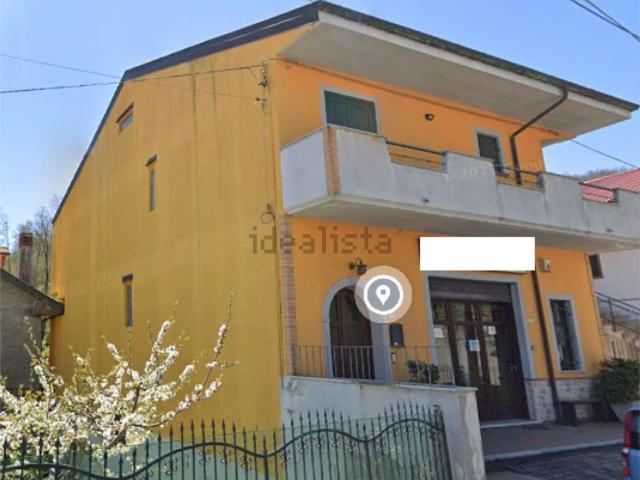 Appartamento in vendita di 108 m² in Strada Statale 19 delle Calabrie
