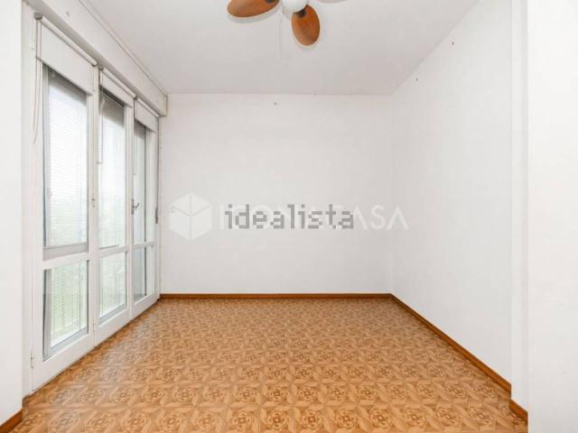 Appartamento in vendita di 109 m² in Via Caduti della Via Fani, 15