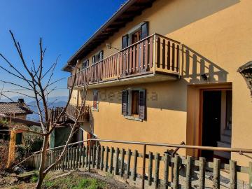 Appartamento in vendita di 109 m² in Via Camutaglio, 15