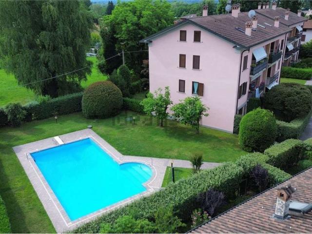 Appartamento in vendita di 109 m² in Via Crocera