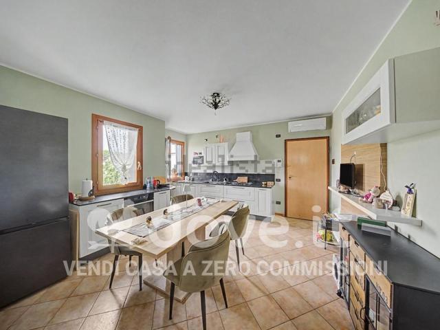 Appartamento in vendita di 109 m² in Via Antighe, 17