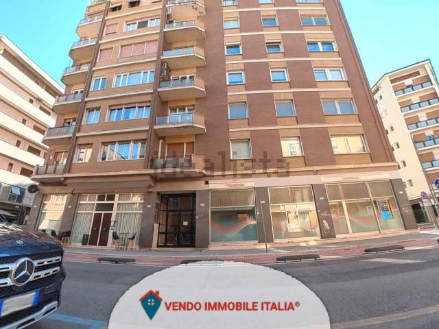 Appartamento in vendita di 109 m² in Via G. Oberdan, 12