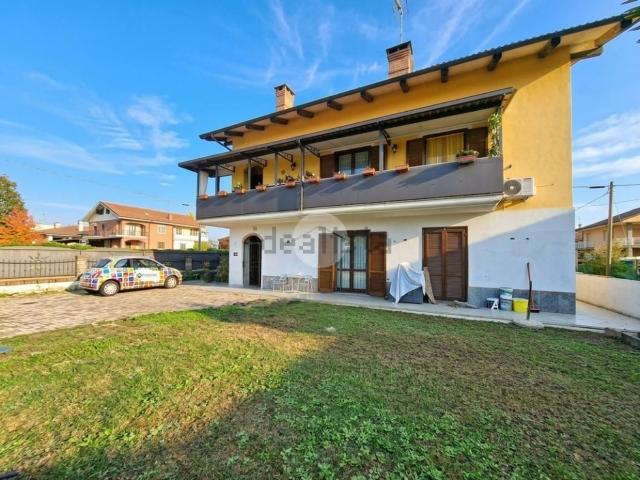 Appartamento in vendita di 109 m² in Via G. Piumati, 215