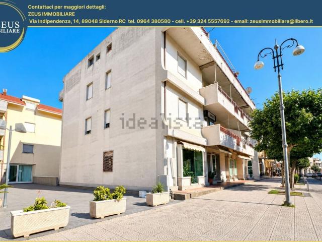 Appartamento in vendita di 109 m² in Via Giuseppe Garibaldi
