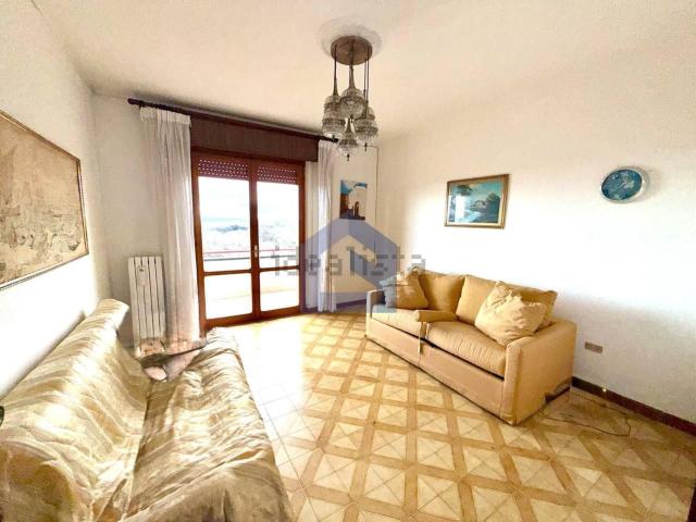 Appartamento in vendita di 109 m² in Via Giacomo Matteotti, 3