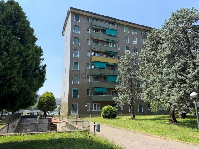 Appartamento in vendita di 109 m² in Via Giacomo Puccini, 60