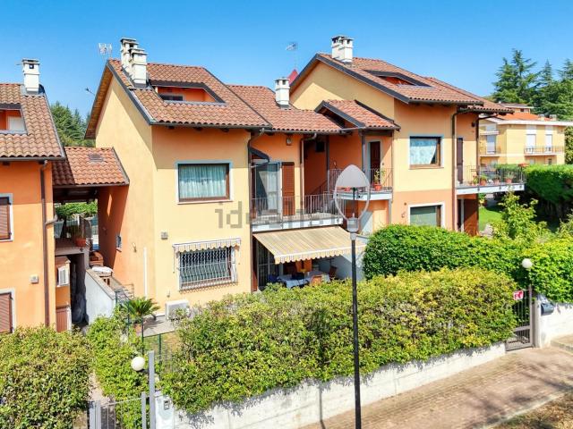 Appartamento in vendita di 109 m² in Via Giacomo Puccini, 9