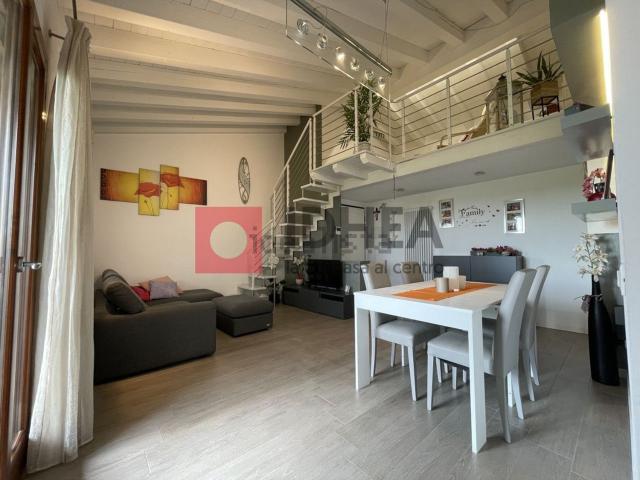 Appartamento in vendita di 109 m² in Via Guglielmo Marconi