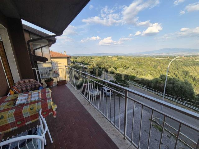 Appartamento in vendita di 109 m² in Via degli Olivi, 1