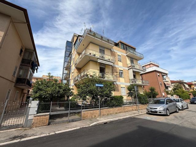 Appartamento in vendita di 109 m² in Via dei Sabelli, 11