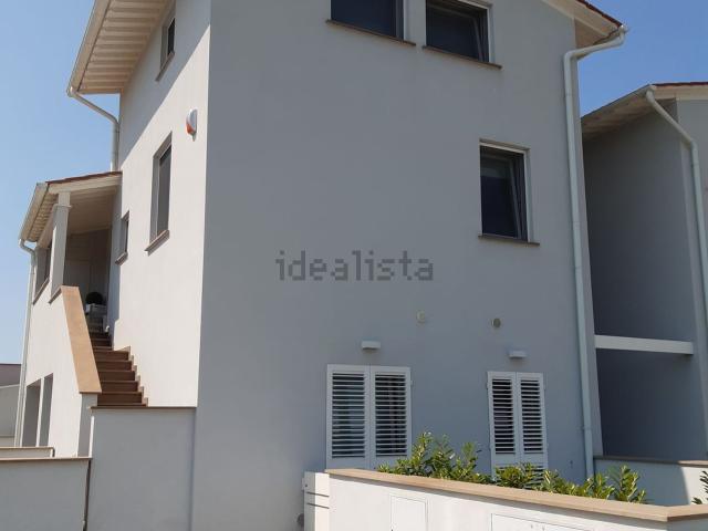 Appartamento in vendita di 109 m² in Via del Pino