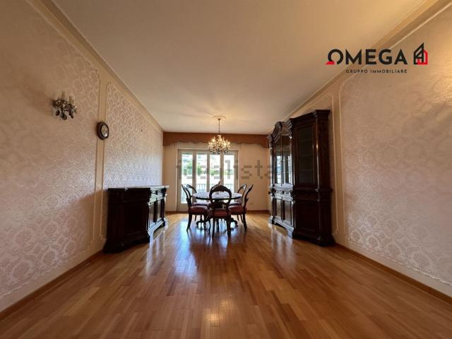 Appartamento in vendita di 109 m² in Via delle Settefontane, 91