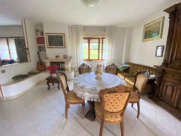 Appartamento in vendita di 109 m² in Via di Casina Nova