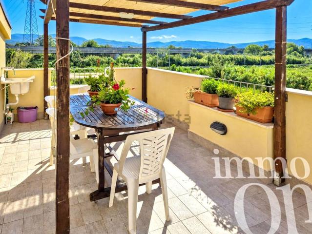 Appartamento in vendita di 109 m² in Via Lazzara Giovanni