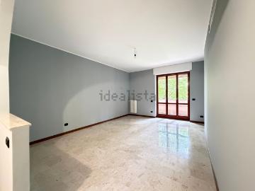 Appartamento in vendita di 109 m² in Via Molinetto di Lorenteggio, 15
