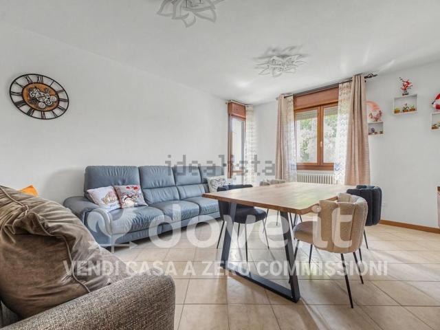 Appartamento in vendita di 109 m² in Via Monsignor Placido Ponchia, 20