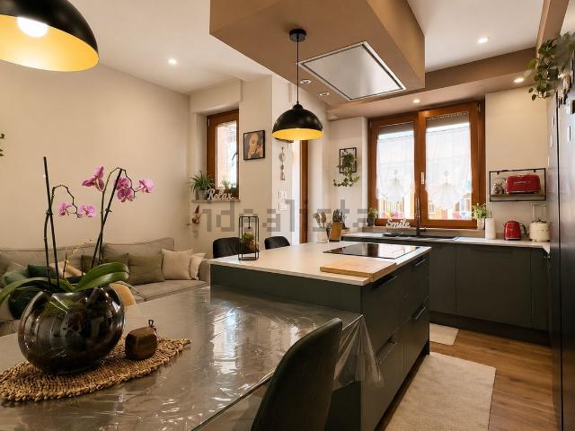 Appartamento in vendita di 109 m² in Via Monsignore Alfonso Maria Riberi, 21