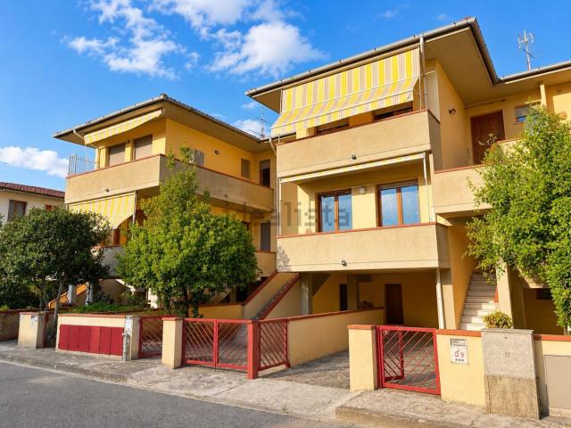 Appartamento in vendita di 109 m² in Via Maria Montessori, 56028