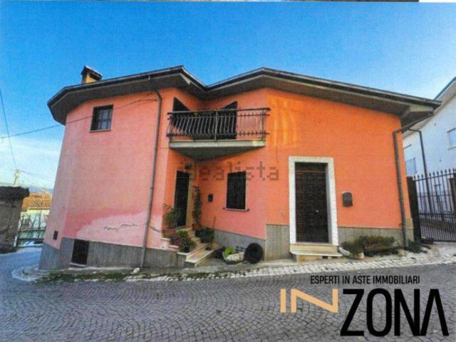 Appartamento in vendita di 109 m² in Via Santa Giusta