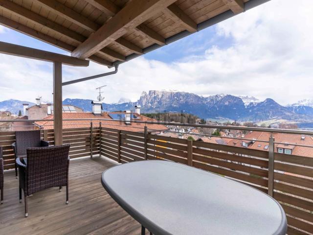 Appartamento in vendita di 109 m² in Via Sciliar, 48