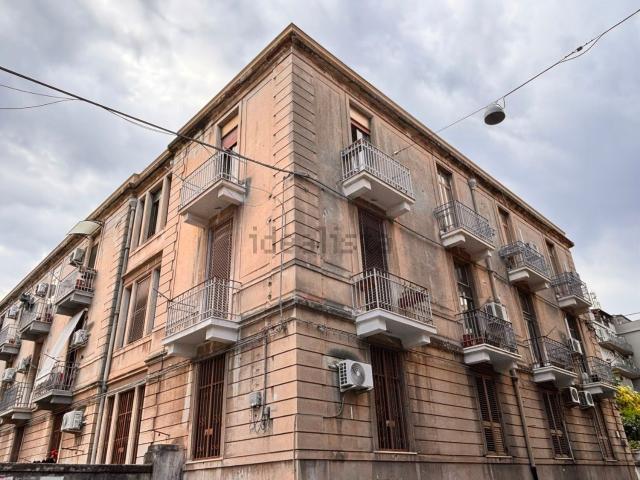 Appartamento in vendita di 109 m² in Via Stazzone