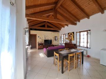 Appartamento in vendita di 109 m² in Via Roma