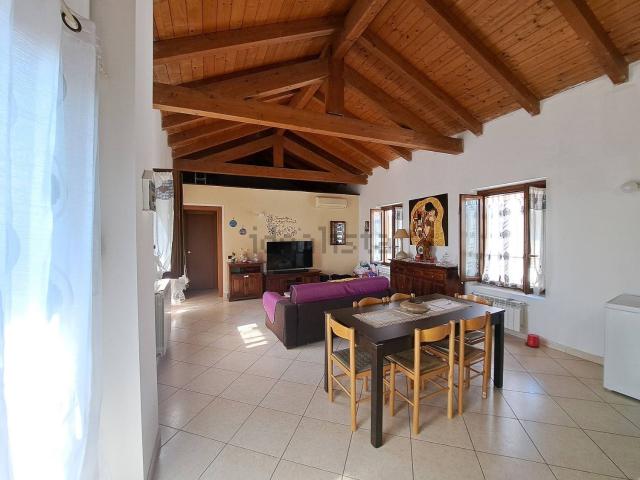 Appartamento in vendita di 109 m² in Via Roma