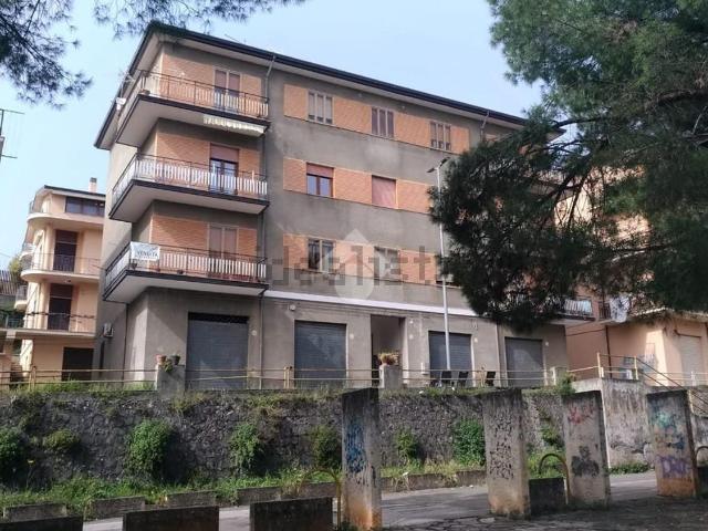Appartamento in vendita di 109 m² in Via Taranto, 25