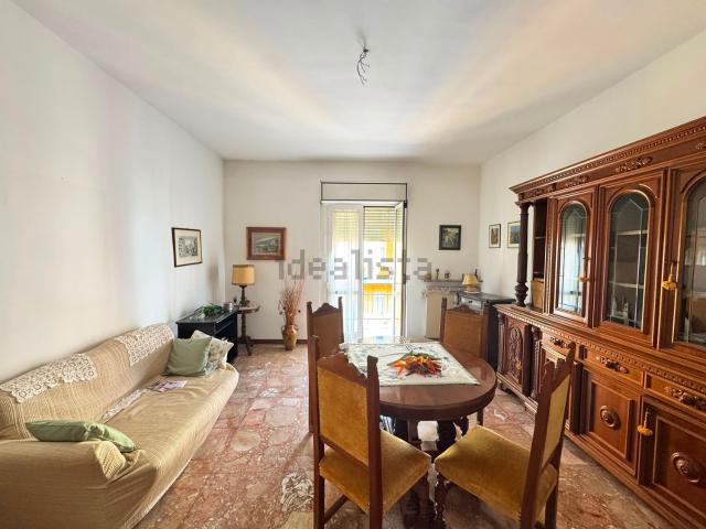 Appartamento in vendita di 109 m² in Viale Dante Alighieri, 117