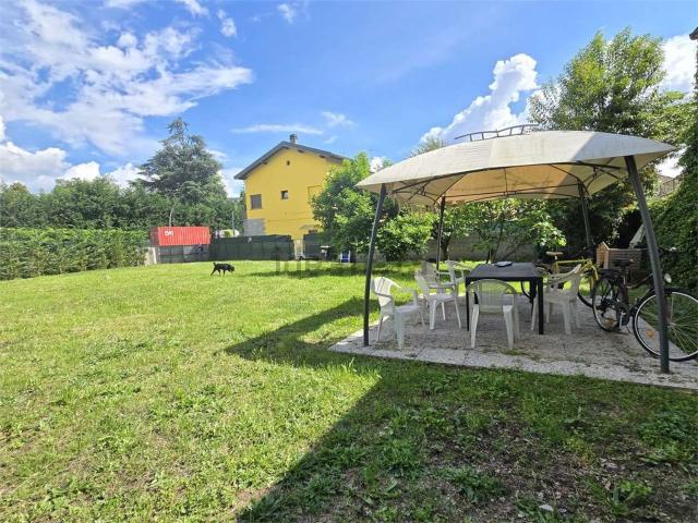Appartamento in vendita di 109 m² in Viale Giuseppe Azari, 111