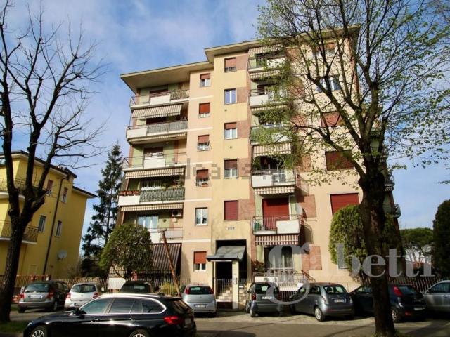 Appartamento in vendita di 109 m² in Viale Stelvio, 116