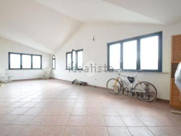 Appartamento in vendita di 109 m² in Corso Umberto I, 586