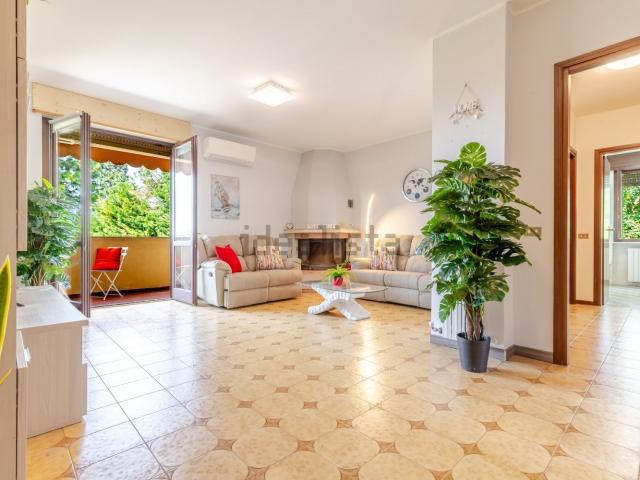 Appartamento in vendita di 109 m² in Piazza Corrado Frera, 3