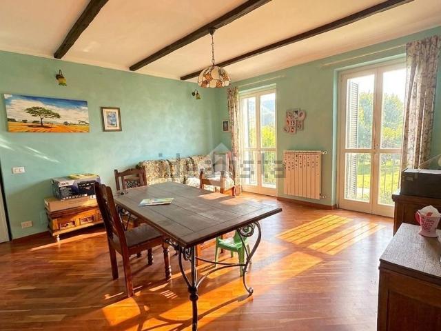 Appartamento in vendita di 109 m² in Strada in Valle, 10