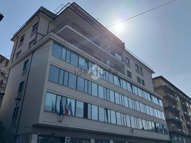 Appartamento in vendita di 110 m² in Via dei Due Principati, 154