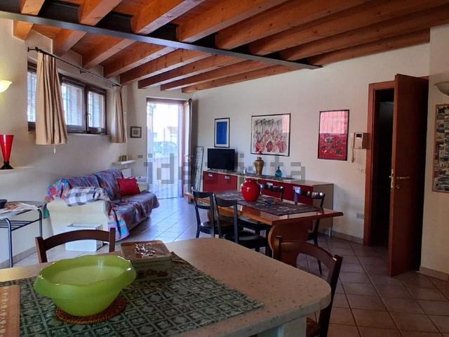 Appartamento in vendita di 110 m² in Via C. Poma