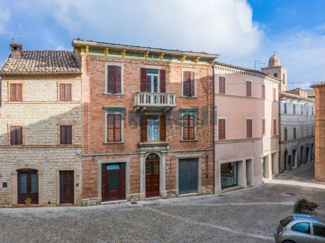 Appartamento in vendita di 110 m² in Via Colucci