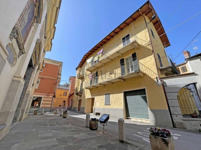 Appartamento in vendita di 110 m² in Via Confraternita, 3