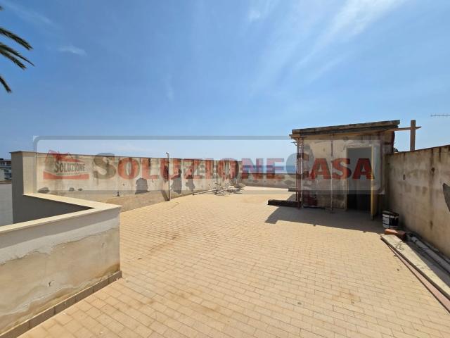Appartamento in vendita di 110 m² in Via Consolare Valeria, 203