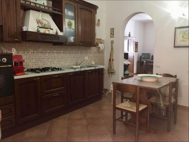 Appartamento in vendita di 110 m² in Via Consolare